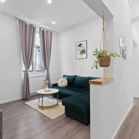 Old Town & Fun Apartment Bucharest